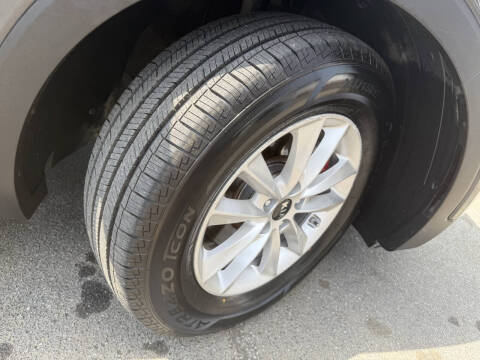 2020 Kia Sorento LX V6