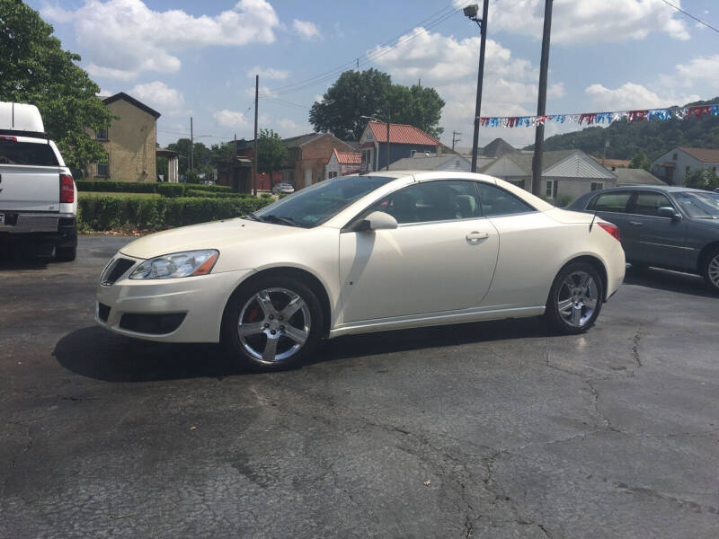 2009 Pontiac G6 for sale at L & M AUTO SALES in New Brighton PA
