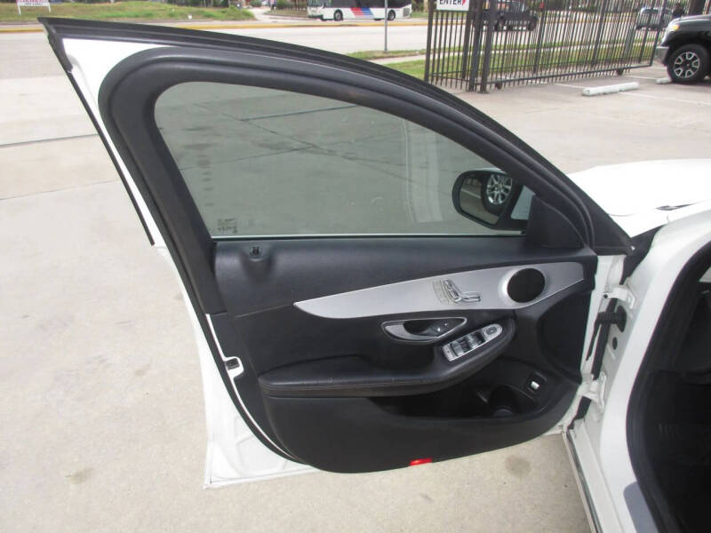 2017 Mercedes-Benz C-Class