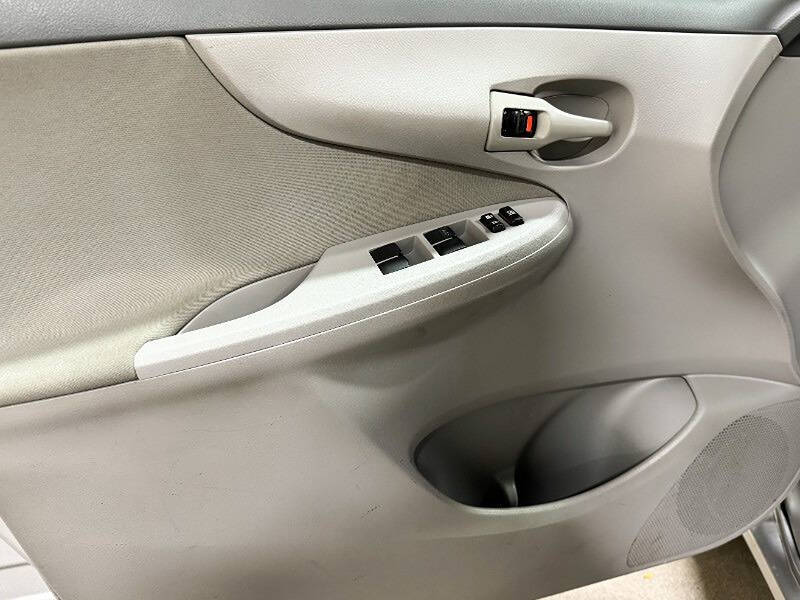 2009 Toyota Corolla LE