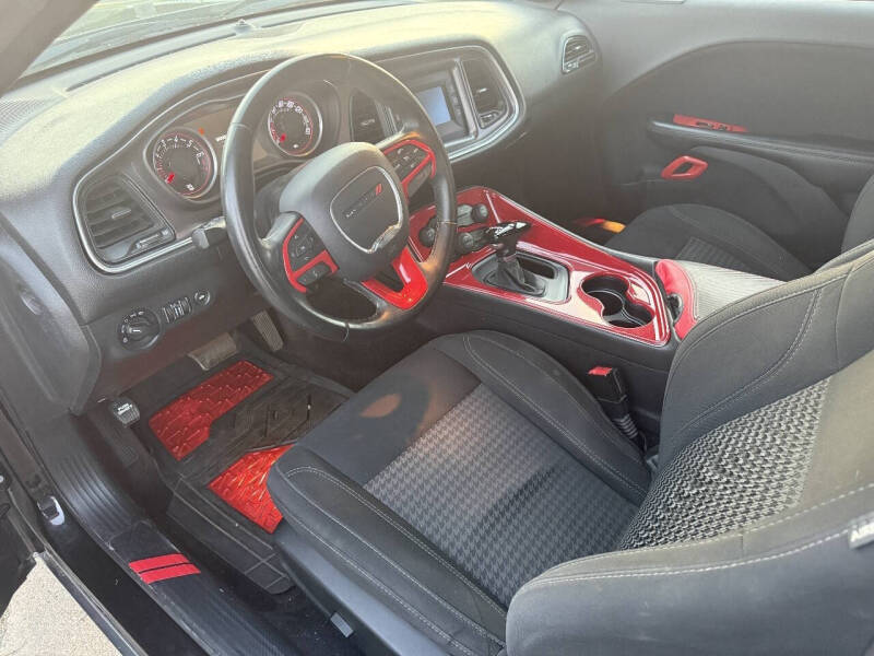 2016 Dodge Challenger SXT