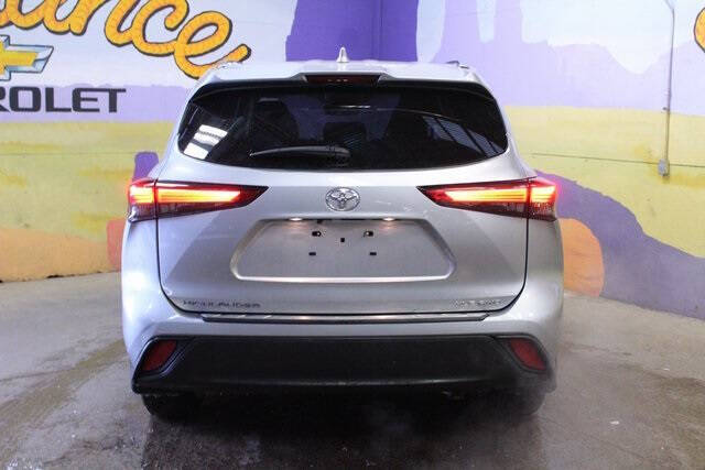 2021 Toyota Highlander XLE