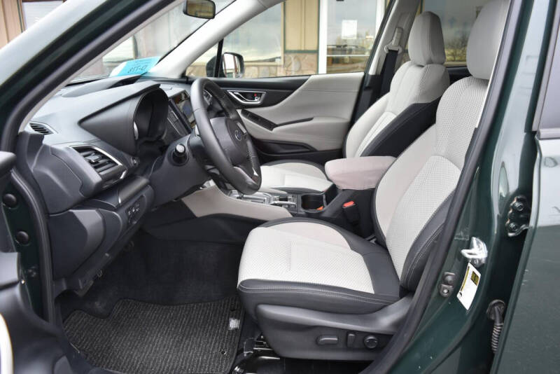 2024 Subaru Forester Premium