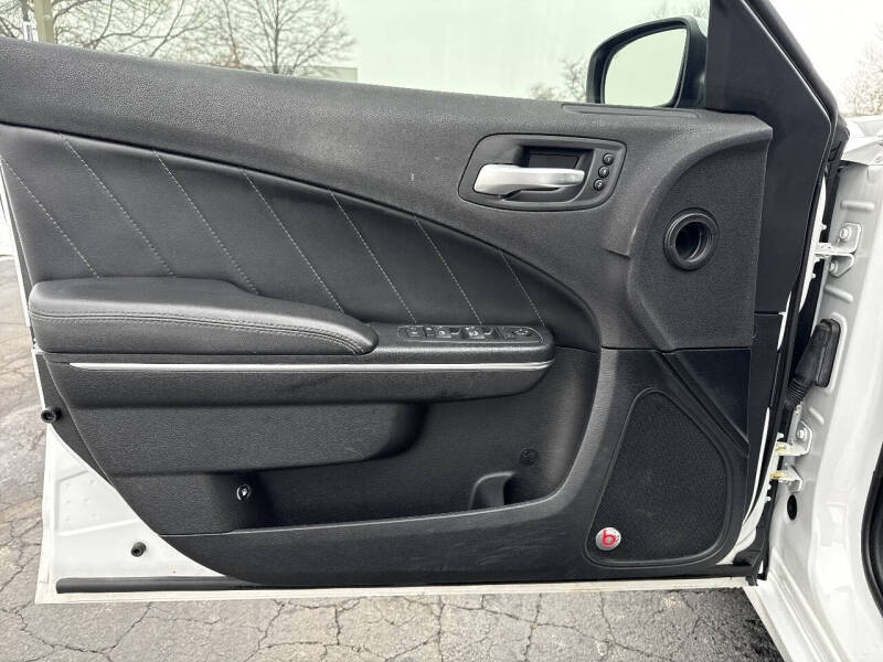 2016 Dodge Charger SXT