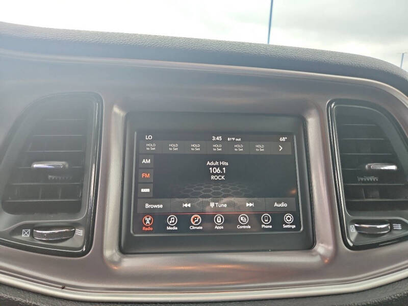 2021 Dodge Challenger SXT