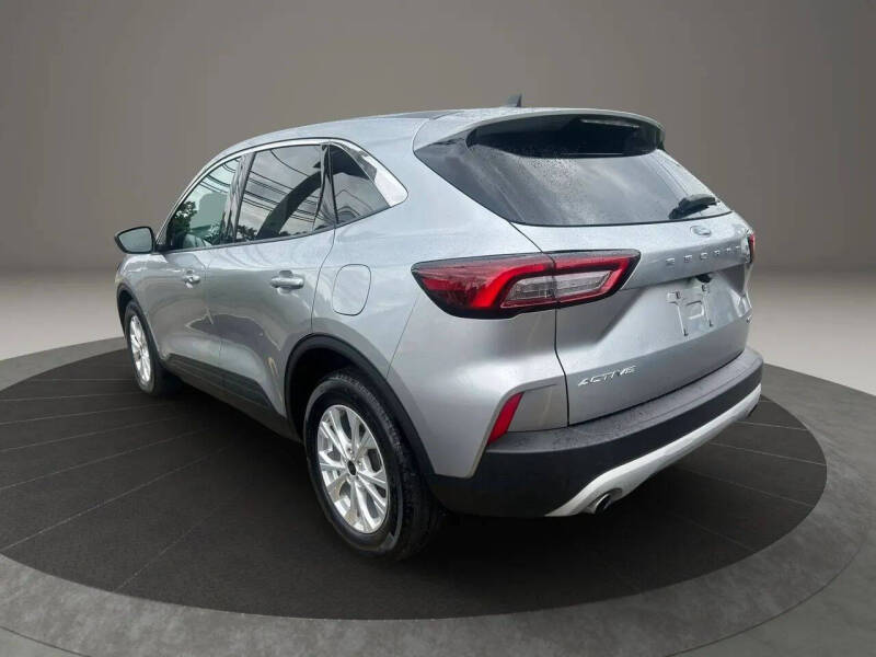 2023 Ford Escape Hybrid Active