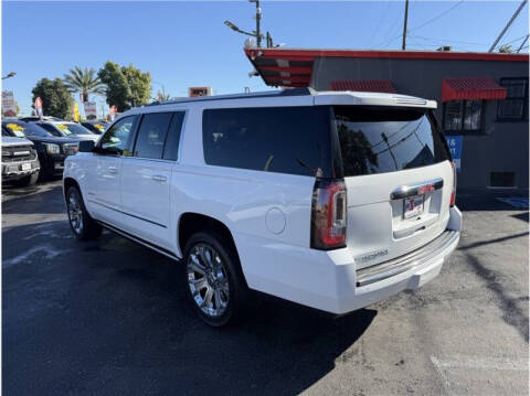 2017 GMC Yukon XL Denali