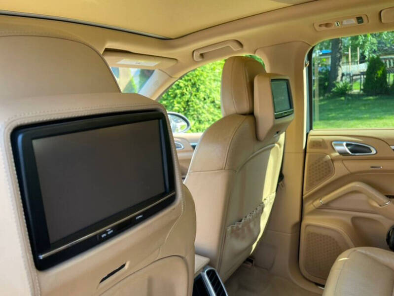 2011 Porsche Cayenne S