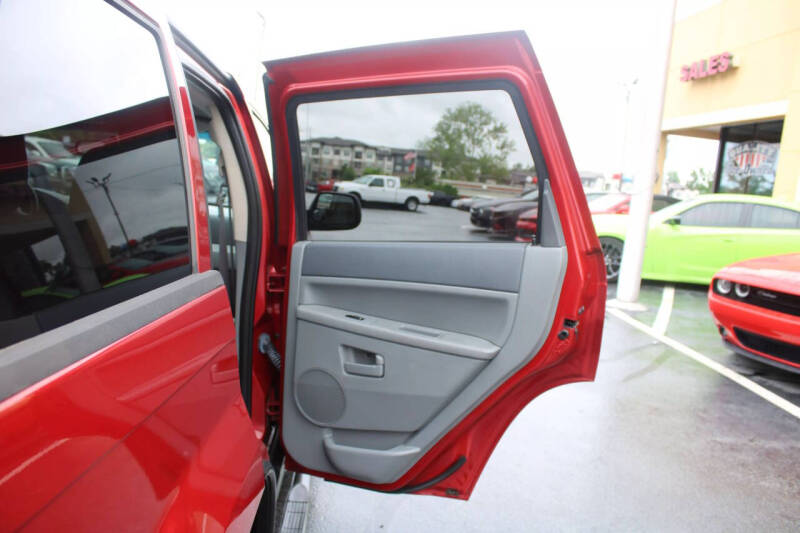 2006 Jeep Grand Cherokee Laredo