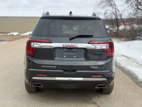 2023 GMC Acadia Denali