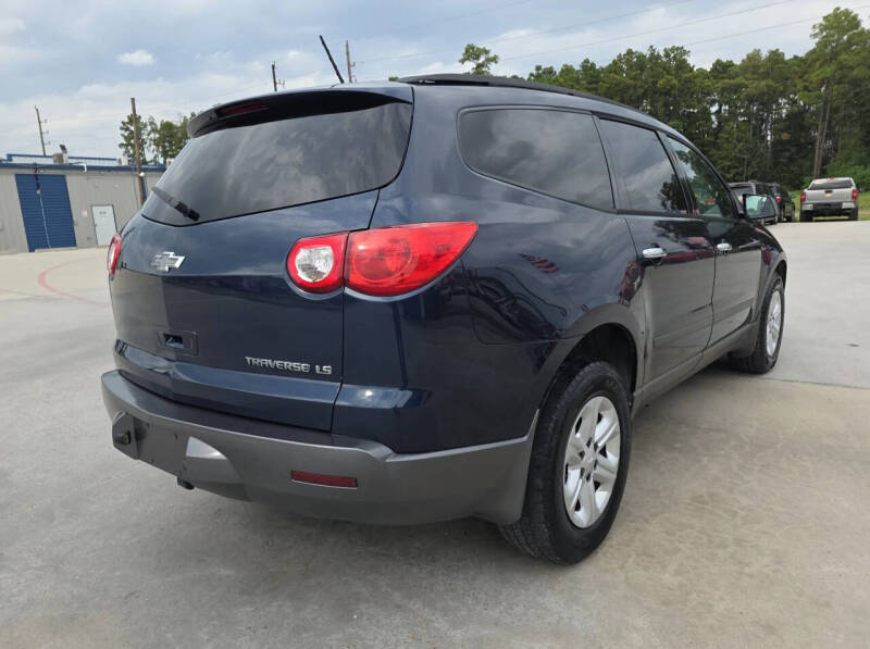 2011 Chevrolet Traverse LS