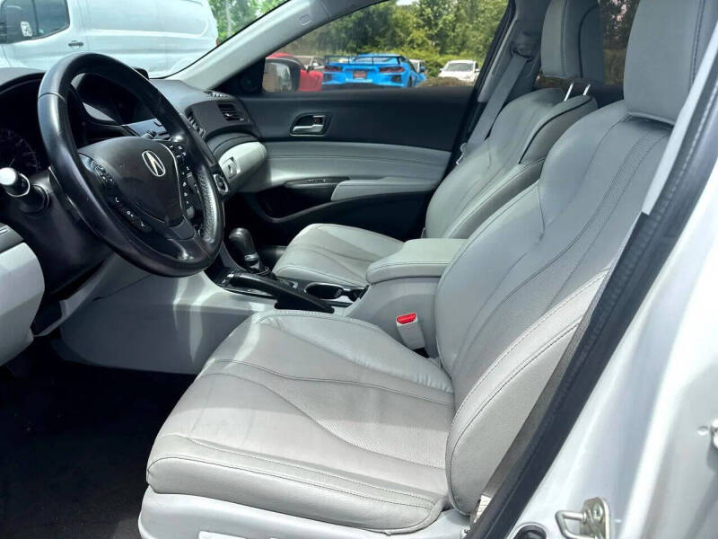 2019 Acura ILX w/Premium