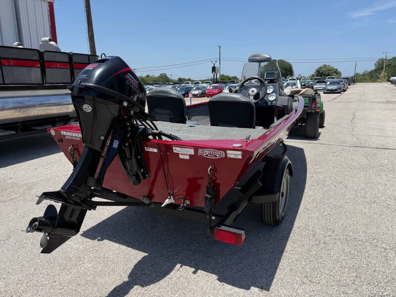 2019 Tracker Pro 160