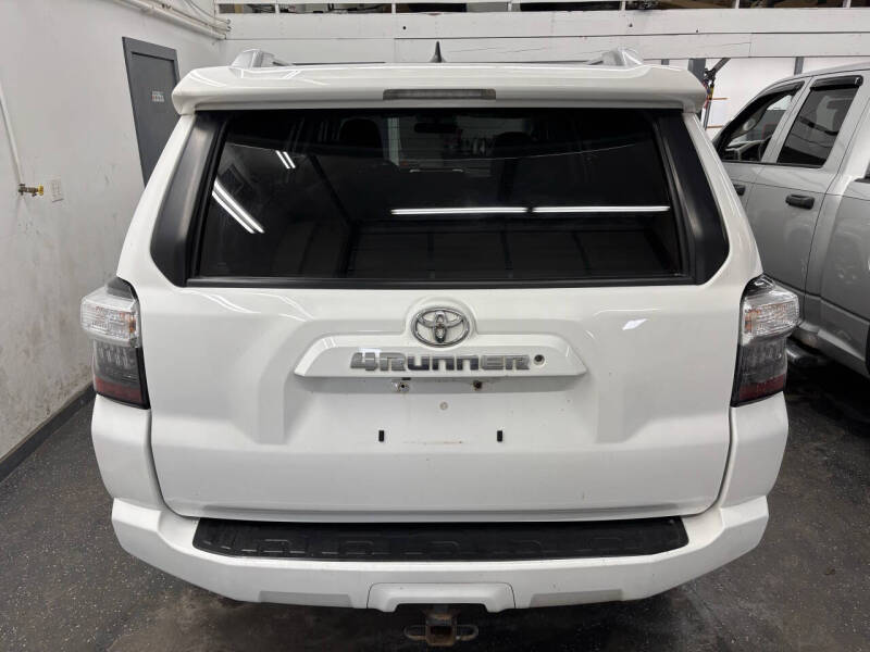 2018 Toyota 4Runner SR5
