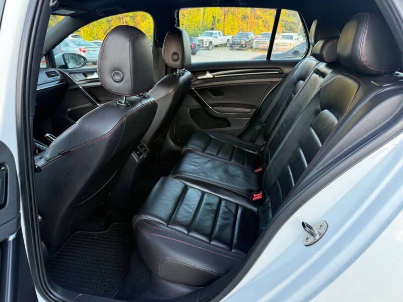2015 Volkswagen Golf GTI SE