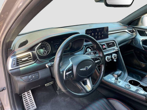 2023 Genesis G70
