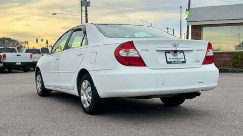 2004 Toyota Camry LE