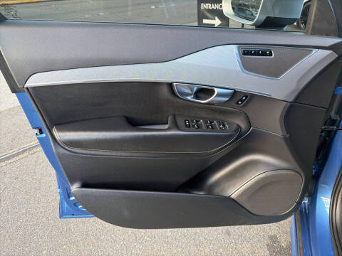 2018 Volvo XC90 T6 R-Design