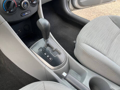 2015 Hyundai Accent GLS