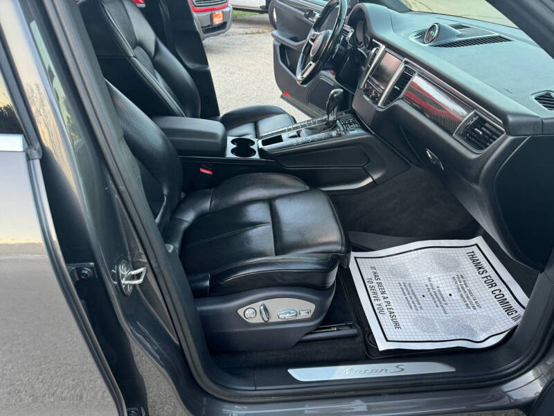 2015 Porsche Macan S