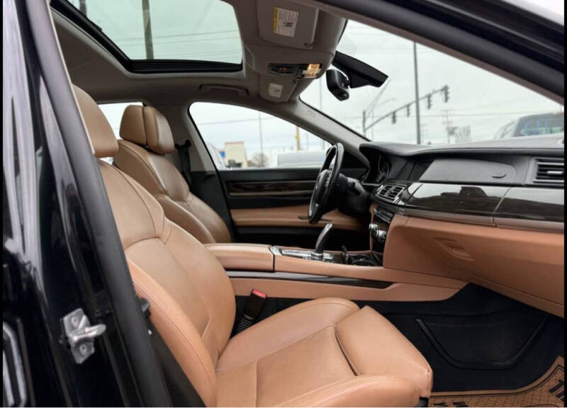 2012 BMW 7 Series