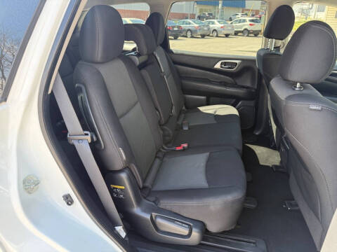 2020 Nissan Pathfinder S