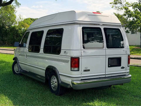 2000 Ford E-Series