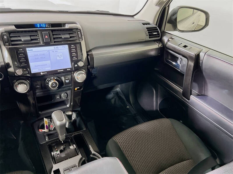 2024 Toyota 4Runner TRD Off-Road