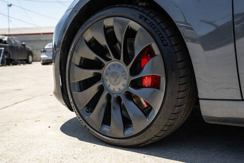 2023 Tesla Model 3 Performance