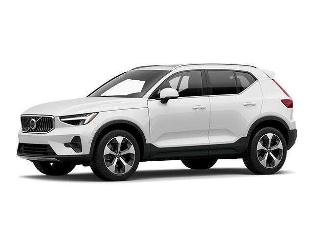 2024 Volvo XC40 B5 Plus Bright Theme