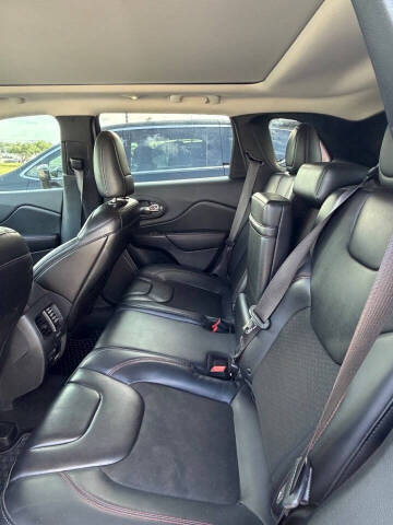 2019 Jeep Cherokee Trailhawk