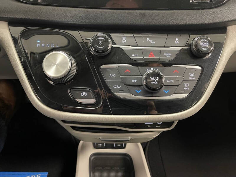2019 Chrysler Pacifica Touring L