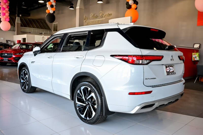 2023 Mitsubishi Outlander PHEV 40th Anniversary