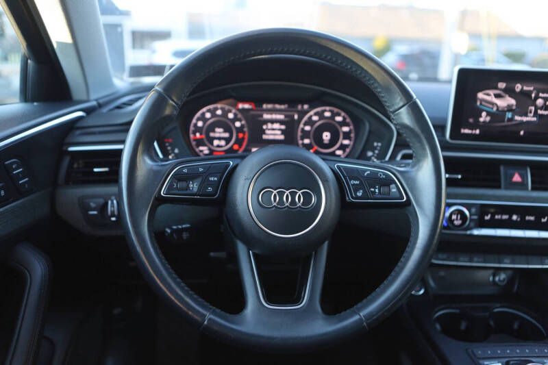 2019 Audi A4 quattro Premium Plus 45 TFSI