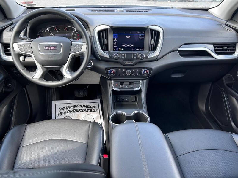 2024 GMC Terrain SLT