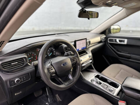 2020 Ford Explorer