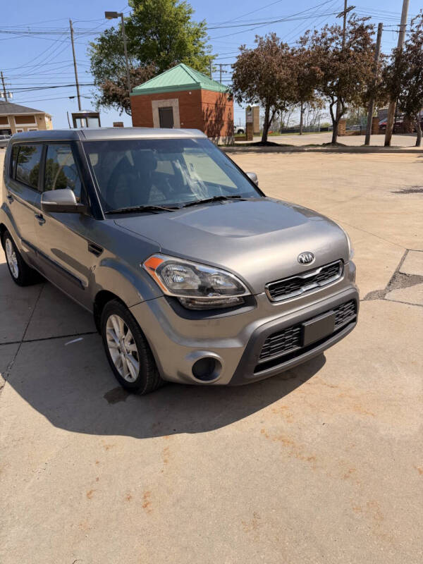 2013 Kia Soul +