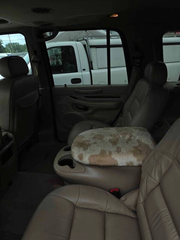 2002 Lincoln Navigator