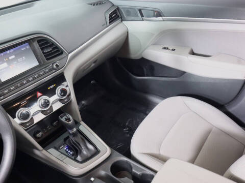 2019 Hyundai Elantra