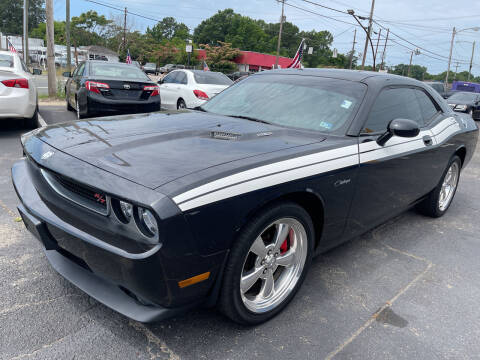 2010 Dodge Challenger for sale at Urban Auto Connection in Richmond VA
