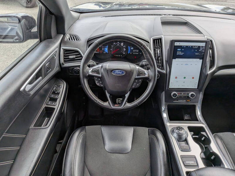 2022 Ford Edge ST