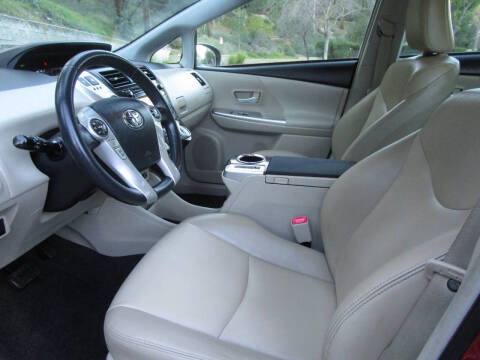 2014 Toyota Prius v Three