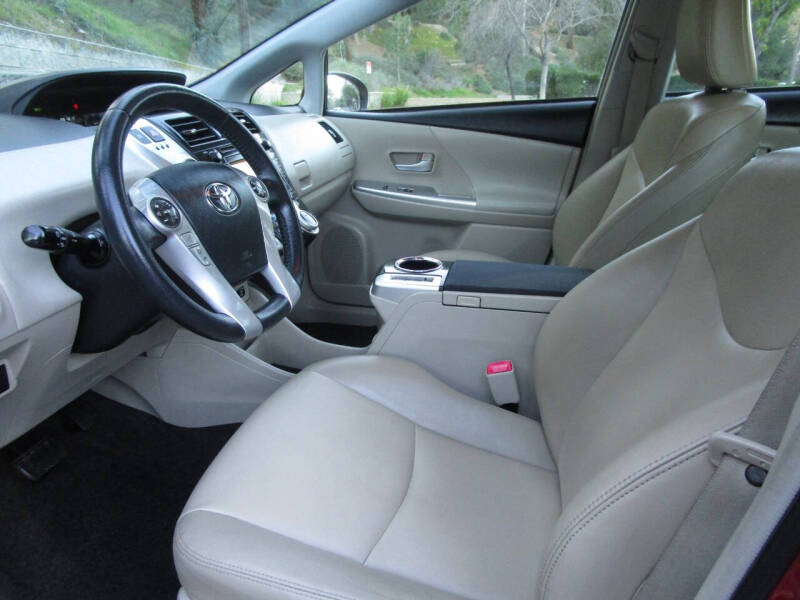 2014 Toyota Prius v Three