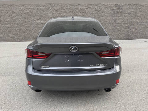 2015 Lexus IS 250 Crafted Line