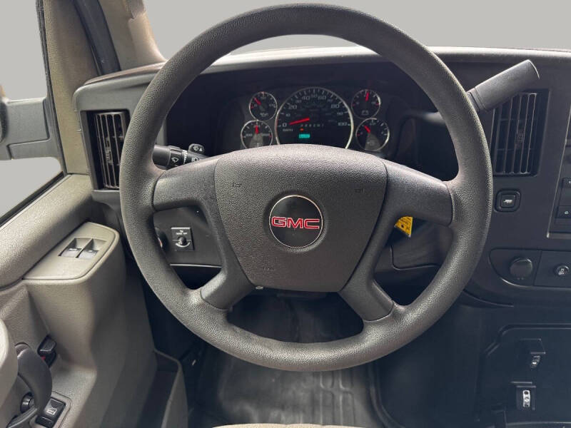 2021 GMC Savana 2500