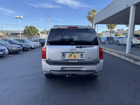 2005 Infiniti QX56