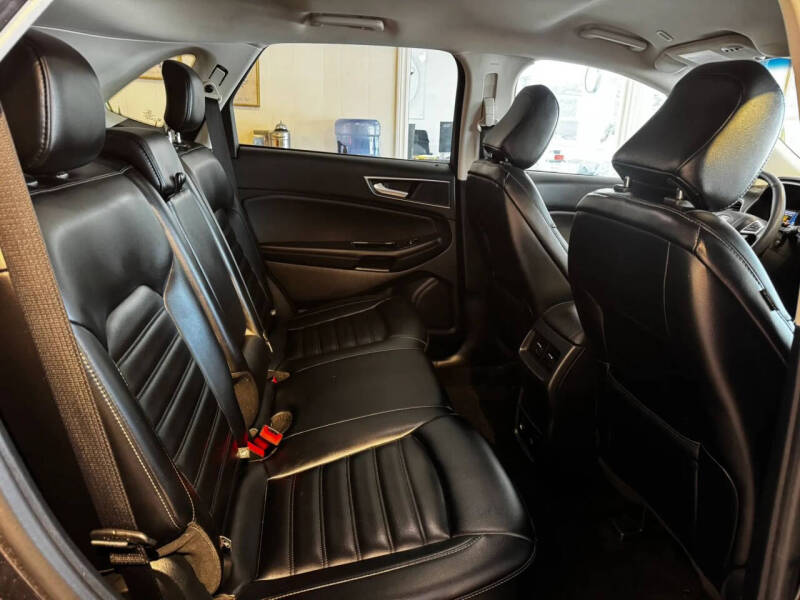 2020 Ford Edge