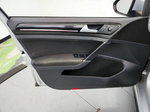 2016 Volkswagen Golf GTI S