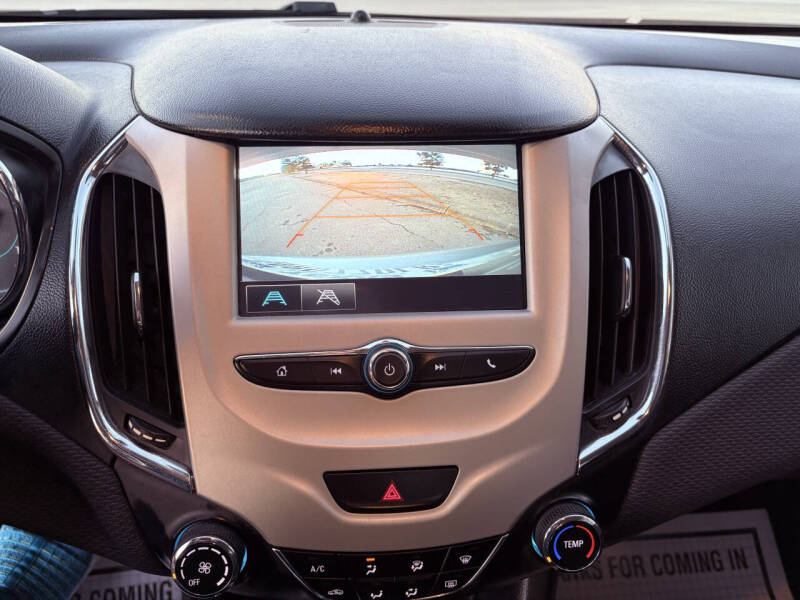 2018 Chevrolet Cruze LS Auto