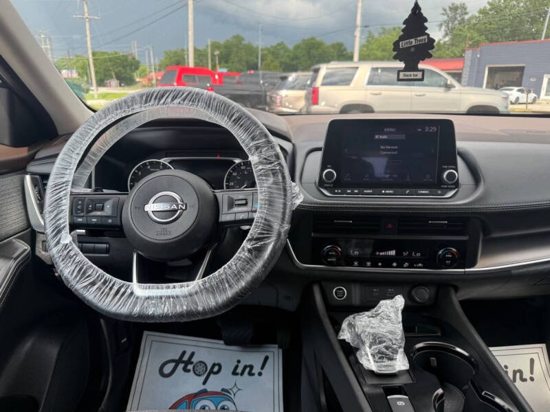2023 Nissan Rogue SV